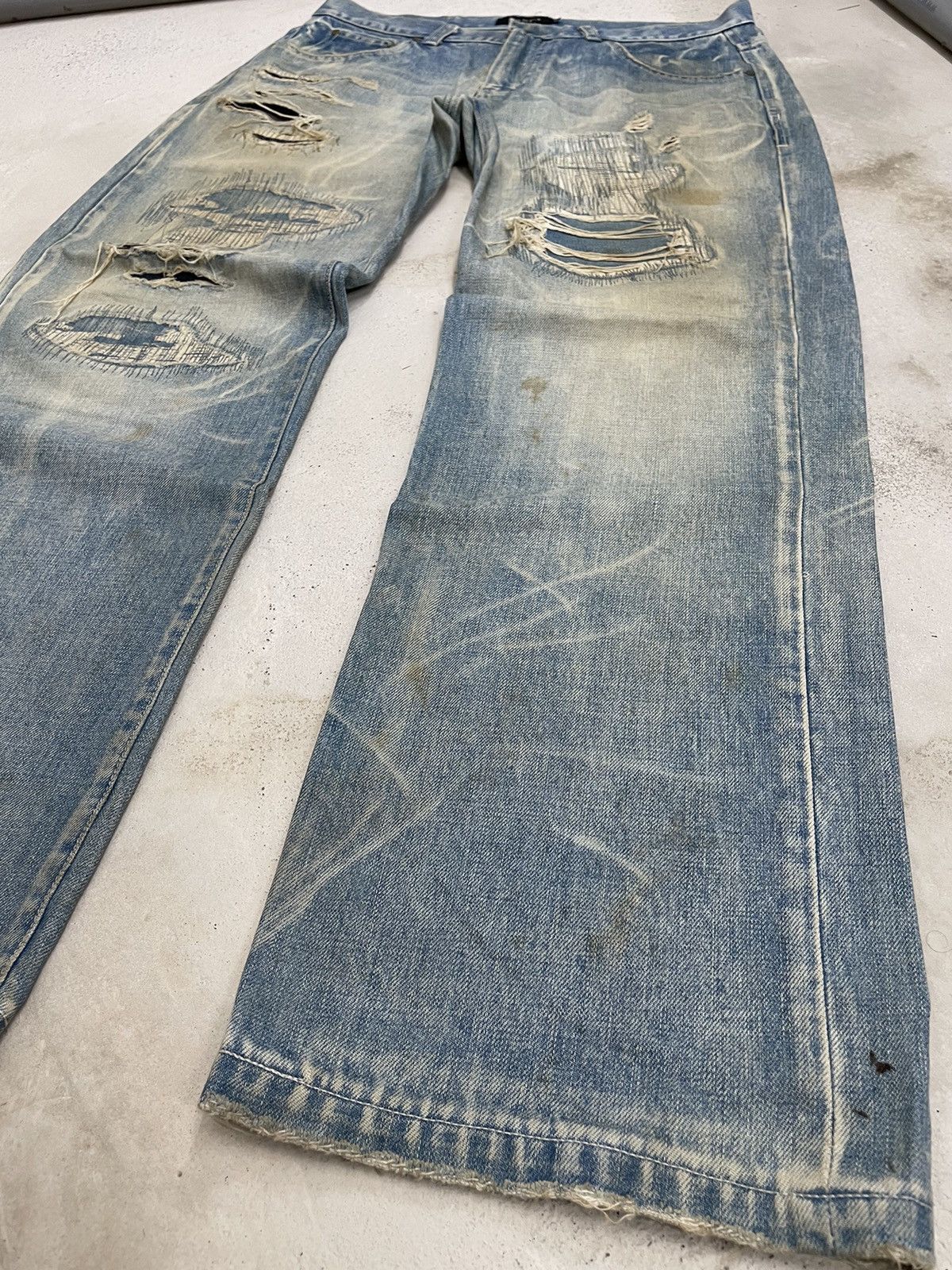 Japanese Brand TRNCA Japan Distressed Sashiko Reconstructed Denim (A1) Size US 35 - 9 Thumbnail