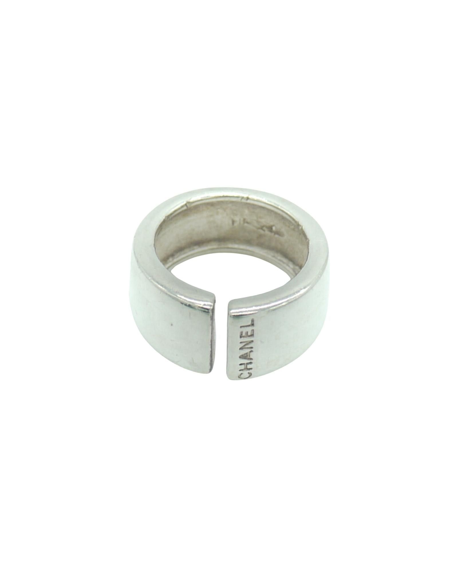 image of Chanel Sophisticated Silver 925 Band Ring, Women's