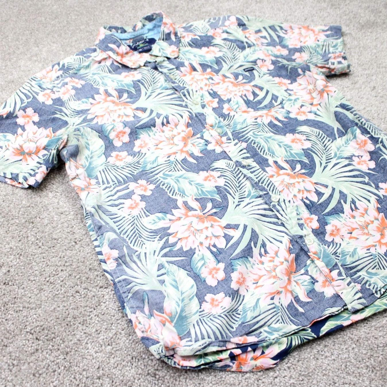 Chubbies Chubbies Shirt Mens Medium Pink/Blue Floral Reverse Print Hawaiian Short Sleeve Size US M / EU 48-50 / 2 - 4 Thumbnail