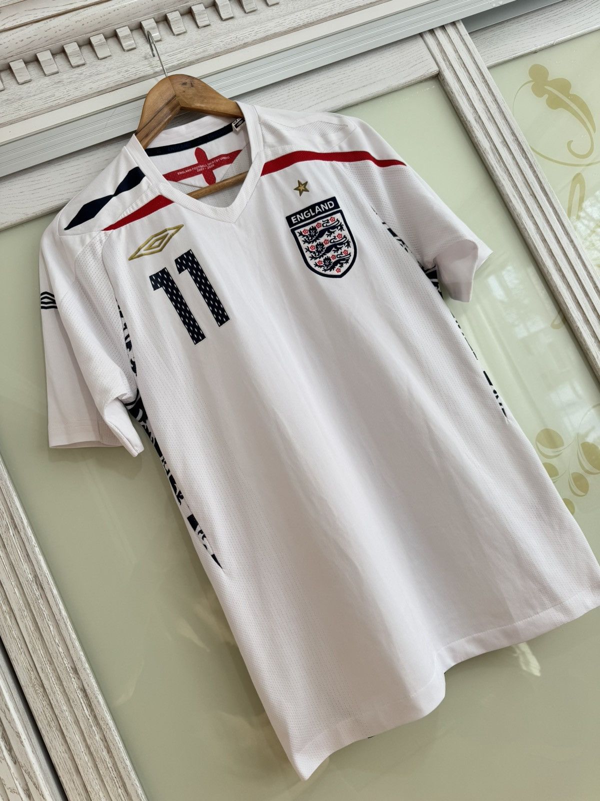 Umbro × Vintage J.Cole #11 England 2008-2009 Home Soccer Jersey Football Kit Size US S / EU 44-46 / 1 - 4 Thumbnail