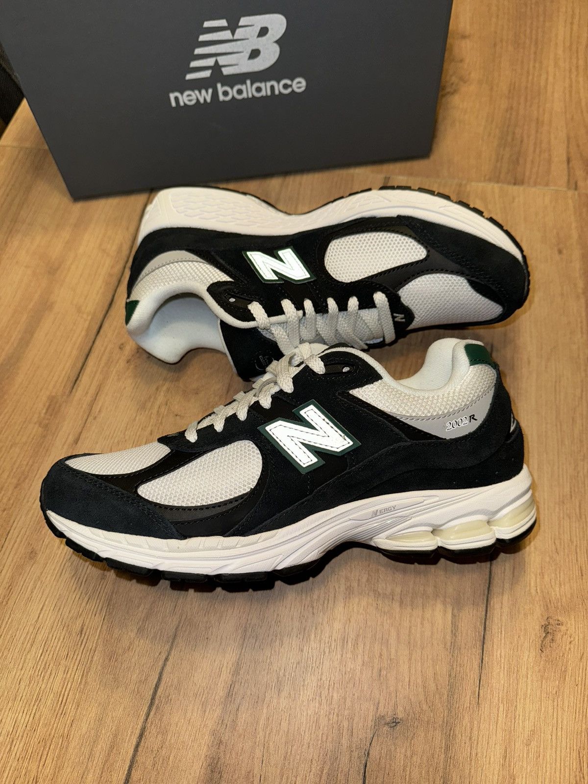 New Balance New Balance 2002R “Black Marsh Green” (M2002RRA) 42 EU Size US 8.5 / EU 41-42 - 1 Thumbnail