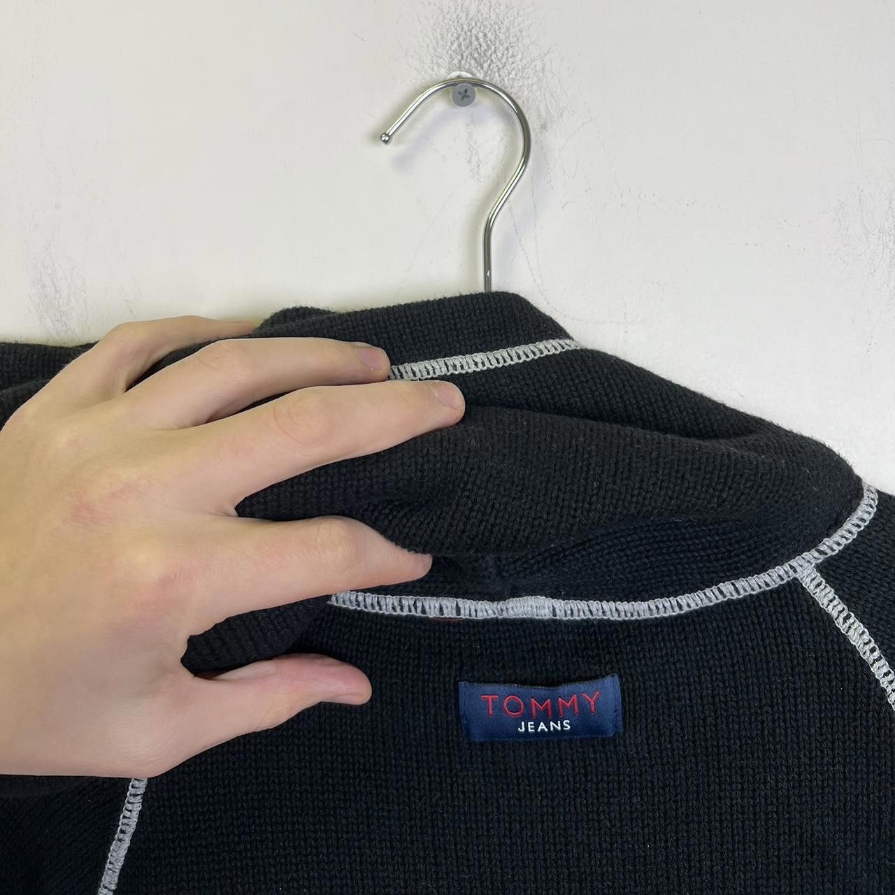 Designer Tommy Jeans Black Hoodie with White Trim y2k 00s Size US L / EU 52-54 / 3 - 4 Thumbnail