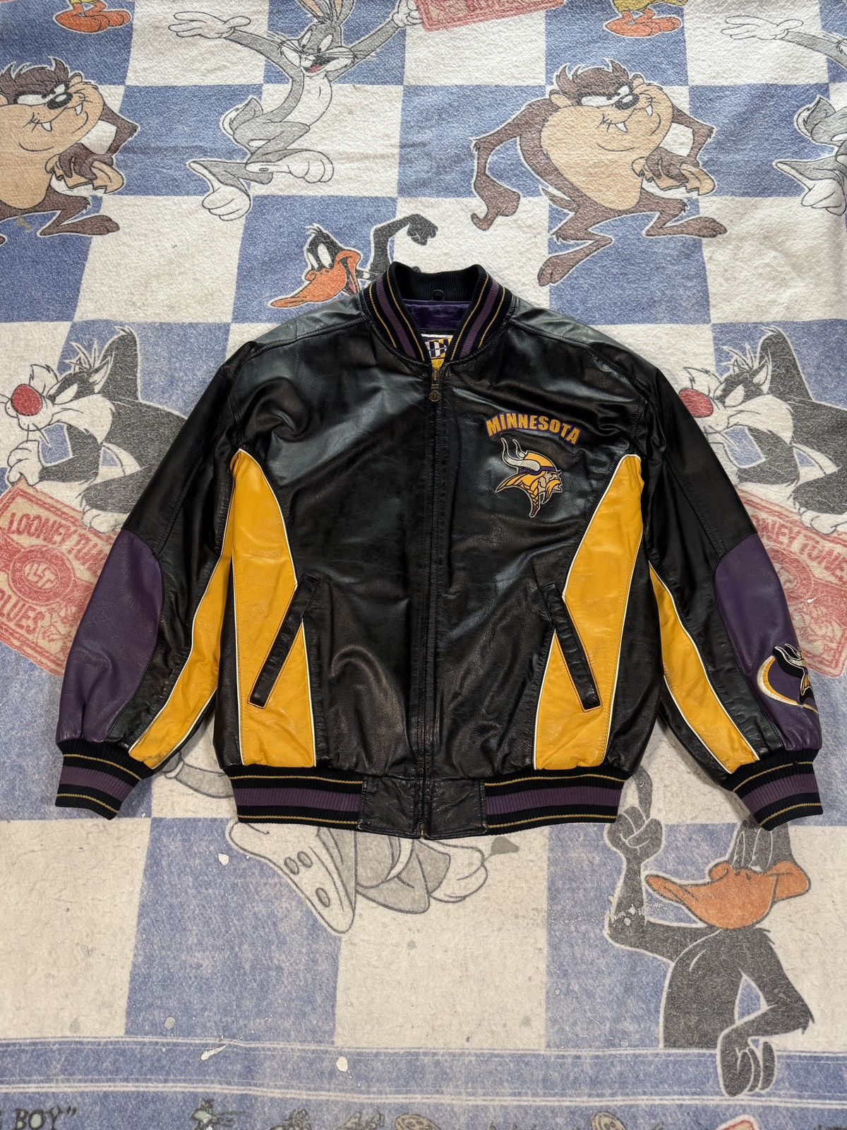 NFL Vintage Minnesota Vikings leather jacket Size US L / EU 52-54 / 3 - 1 Thumbnail