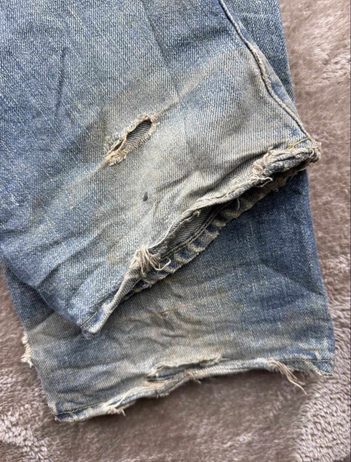 Levi's Vintage 90s Levi’s 701XX Big E Japan Made Buckle Back Size US 30 / EU 46 - 12 Thumbnail