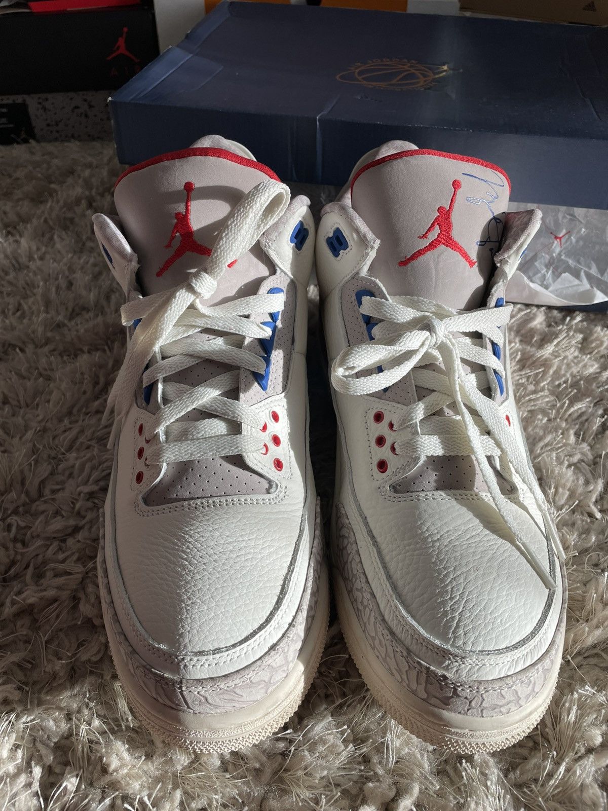Jordan Brand Jordan 3 International Flight Size US 11 / EU 44 - 4 Thumbnail