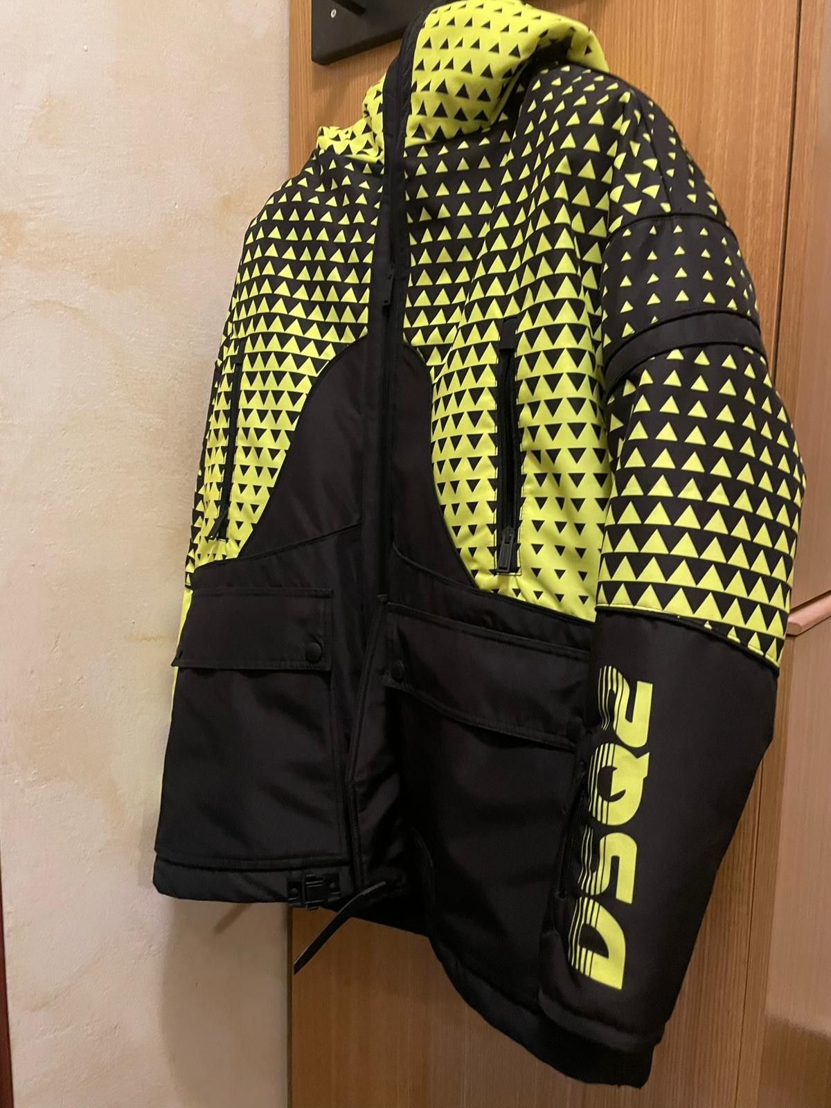 Dsquared2 Dsquared2 ORIGINAL SKI Jacket Size 16Y Junior Men Sz S Fluo Size US S / EU 44-46 / 1 - 2 Thumbnail