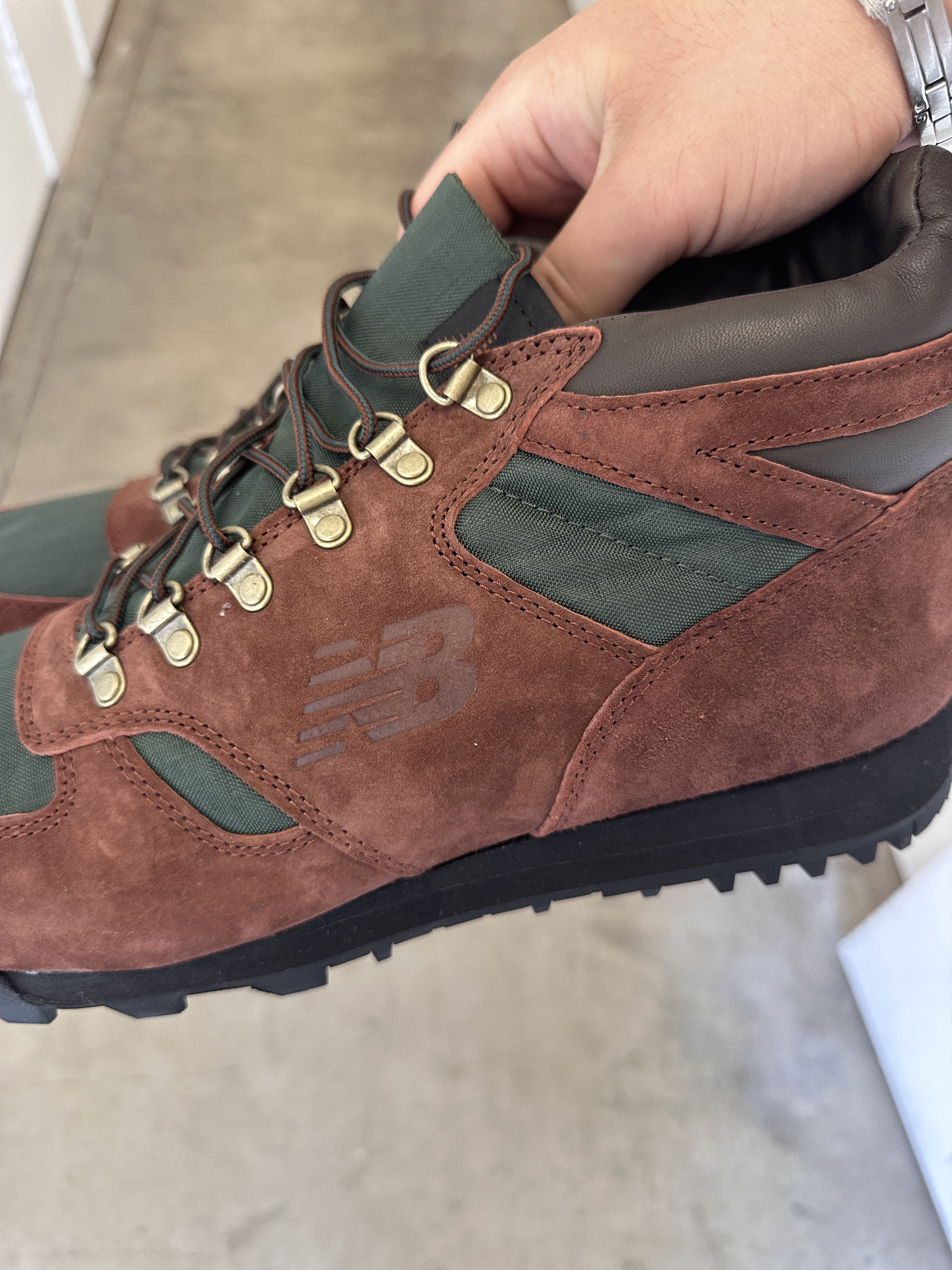 New Balance New balance mid-top hiking boots. 814. Size US 13 / EU 46 - 4 Thumbnail