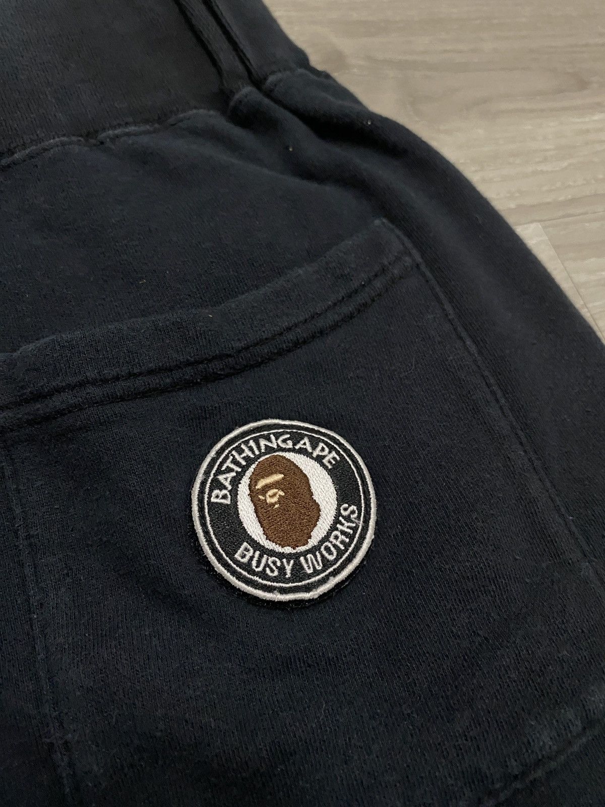 Bape BAPE APES STRONG TOGETHER VELCRO PATCH SHORTS Size US 29 - 4 Thumbnail