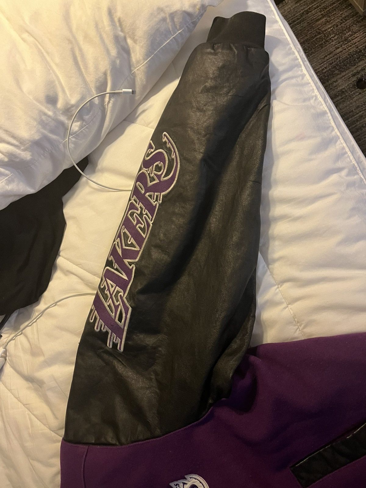 Jeff Hamilton Vintage Jeff Hamilton LA Lakers 2001 NBA Finals Jacket Size US XXL / EU 58 / 5 - 5 Thumbnail