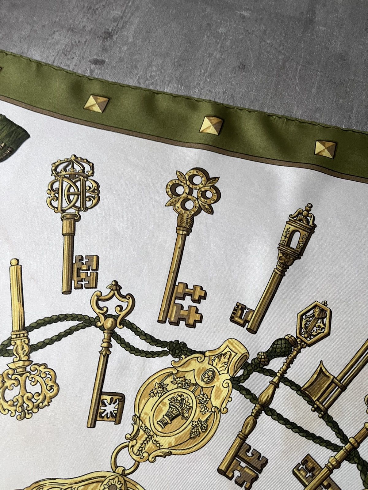 Hermes Hermes ''Les Cles'' silk scarf green Size ONE SIZE - 15 Thumbnail