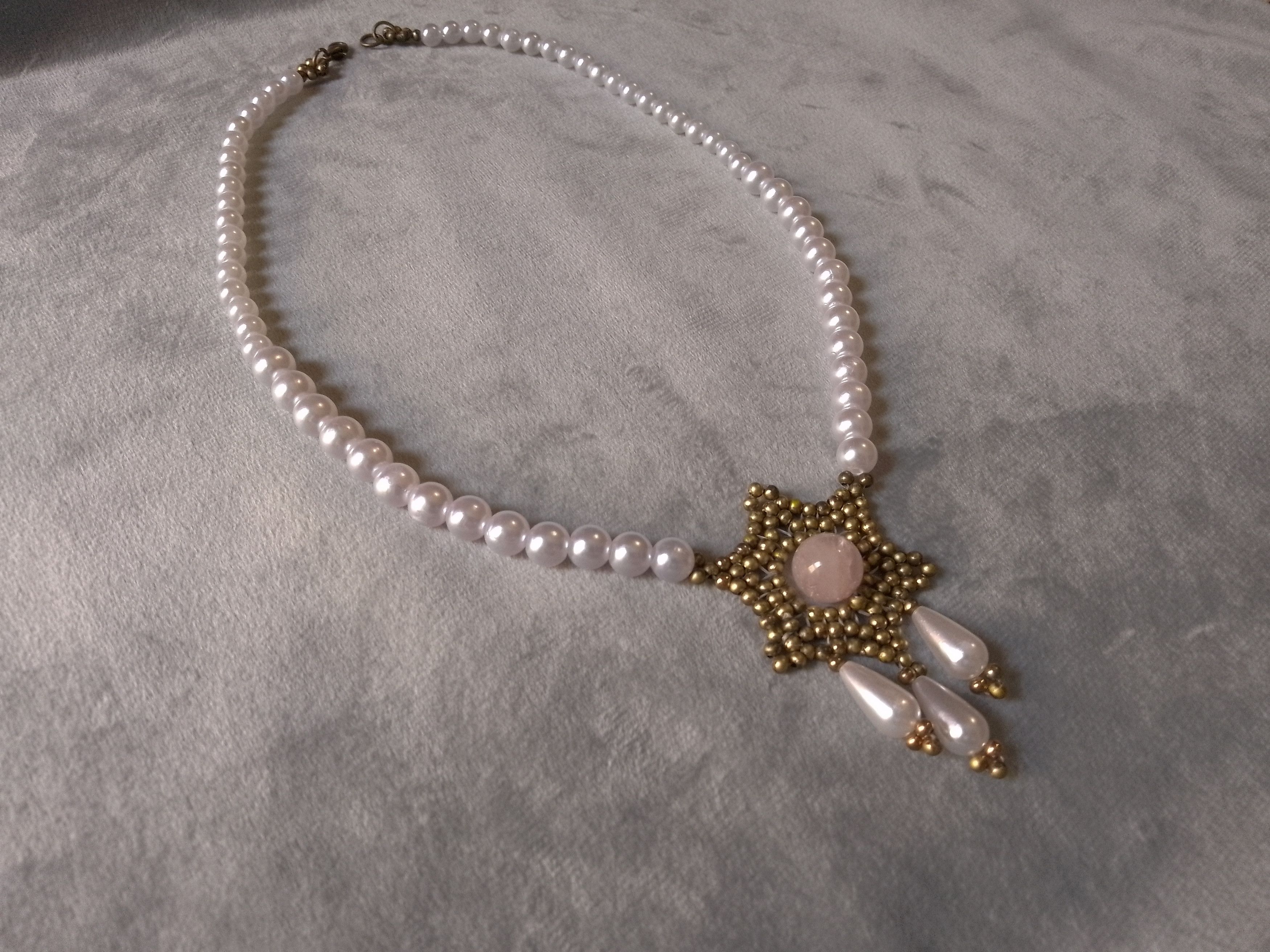 Handmade Elegant Pearls necklace Rose quartz Renaissance style Size ONE SIZE - 6 Thumbnail