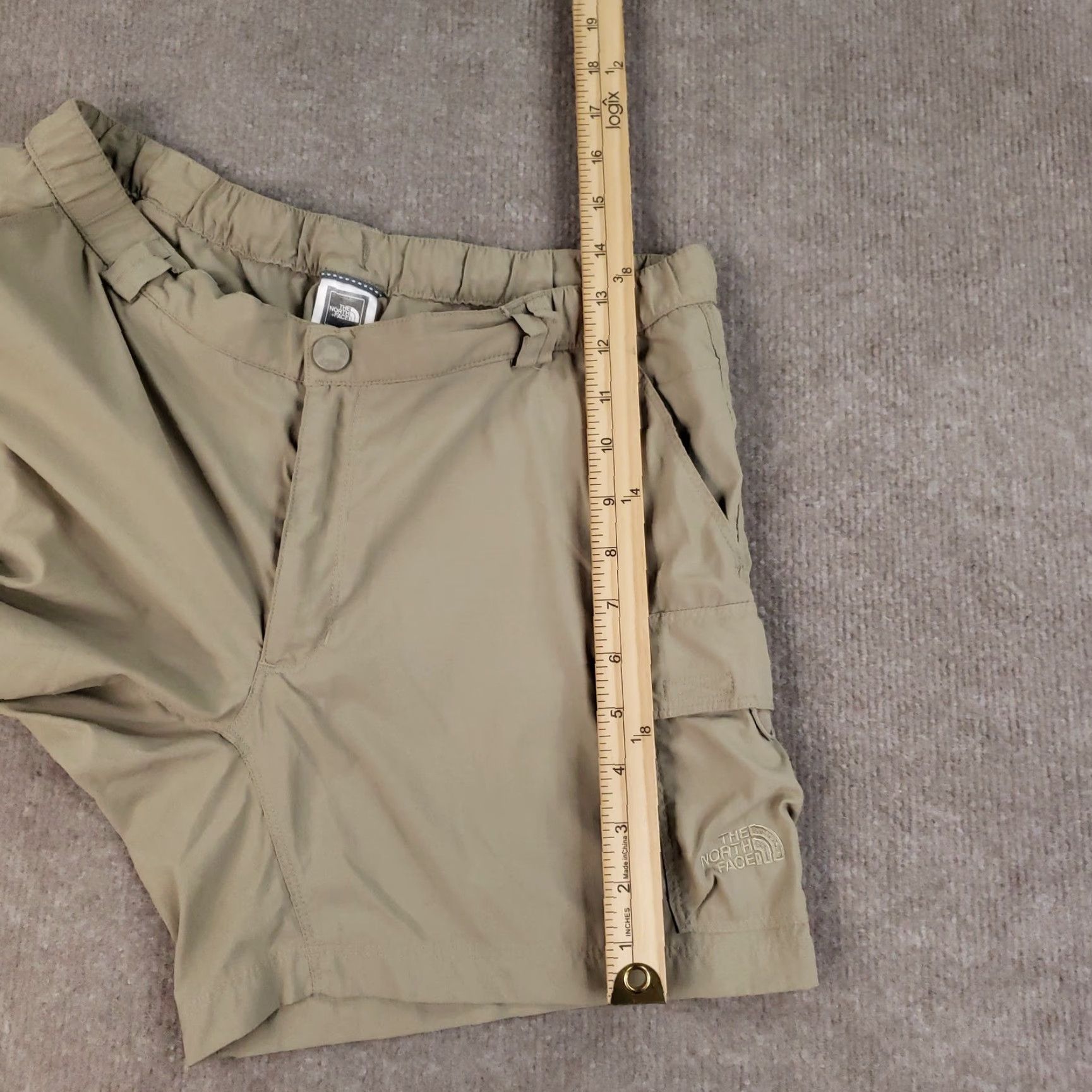The North Face The North Face Cargo Shorts Womens 8 Khaki Nylon Hiking Outdoor Stow Pocket Size 30" / US 8 / IT 44 - 4 Thumbnail