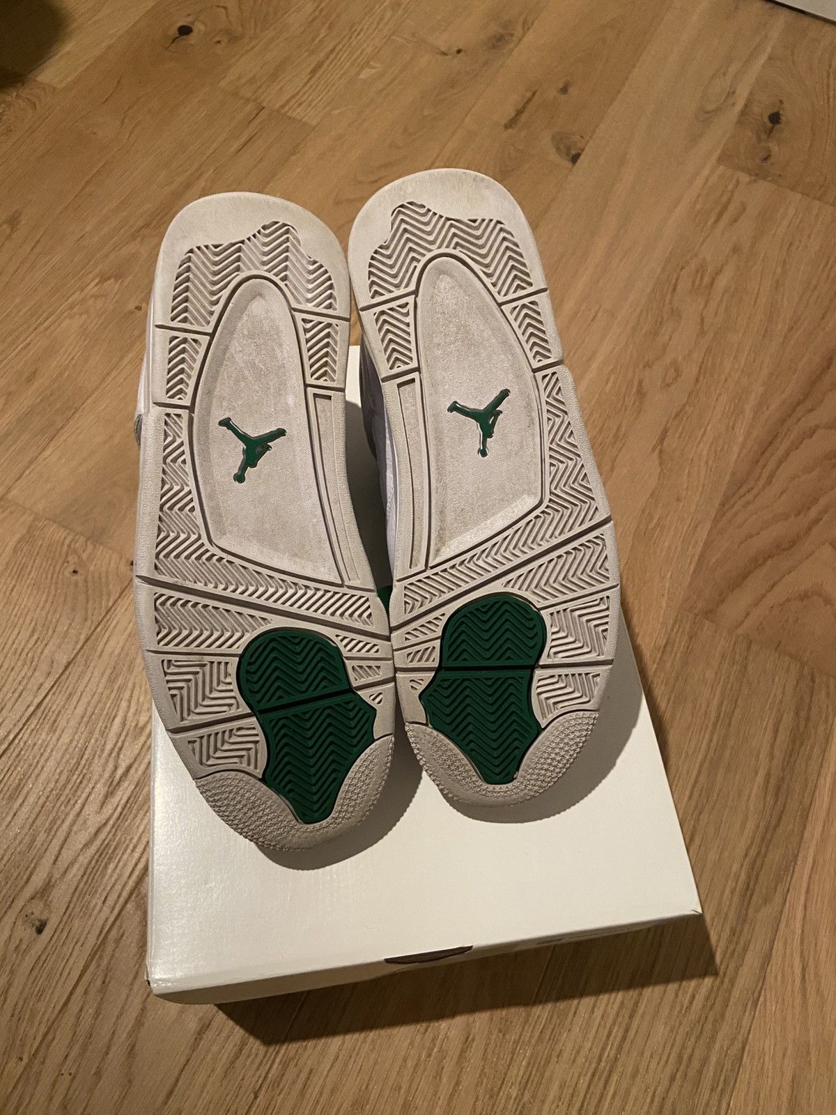 Jordan Brand Jordan 4 Metallic Green 9.5 Size US 9.5 / EU 42-43 - 9 Thumbnail