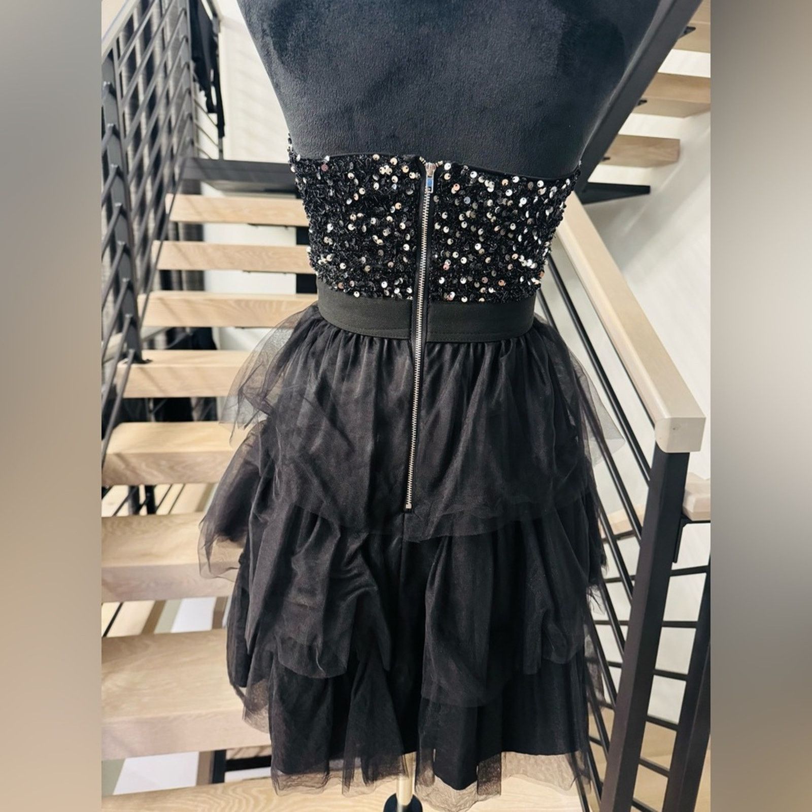 Other Elegant Black Sequin Dress with tutu skirt size XS Size XS / US 0-2 / IT 36-38 - 3 Thumbnail