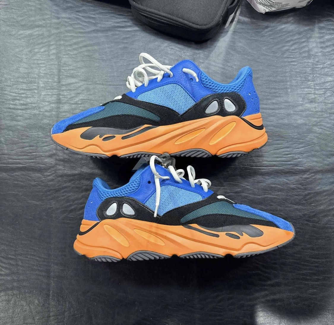 Yeezy Yeezy x Adidas 700 Bright Blue SZ 12 GZ0541 Size US 12 / EU 45 - 1 Thumbnail