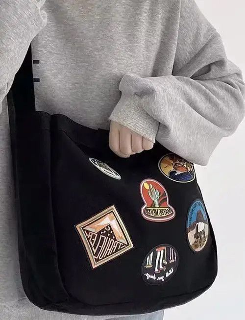 Japanese Brand Fashion y2k patches canvas shoulder messenger bag vintage Size ONE SIZE - 1 Thumbnail