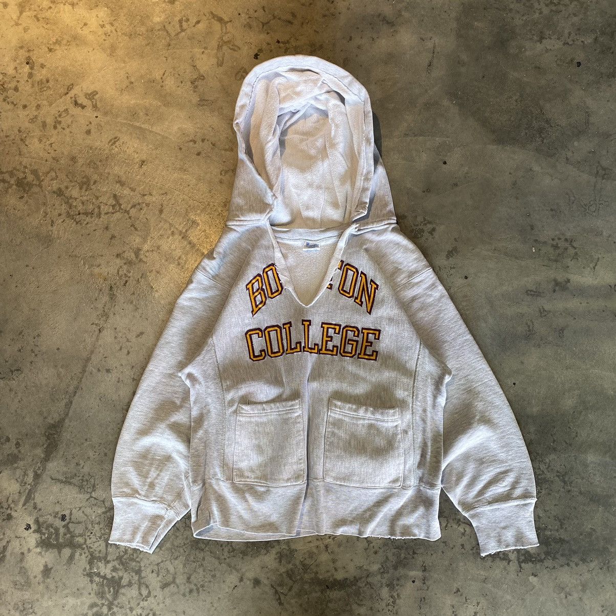 Champion 90s💥Distressed Boston College Reverse Weave Pullover Size US M / EU 48-50 / 2 - 1 Thumbnail