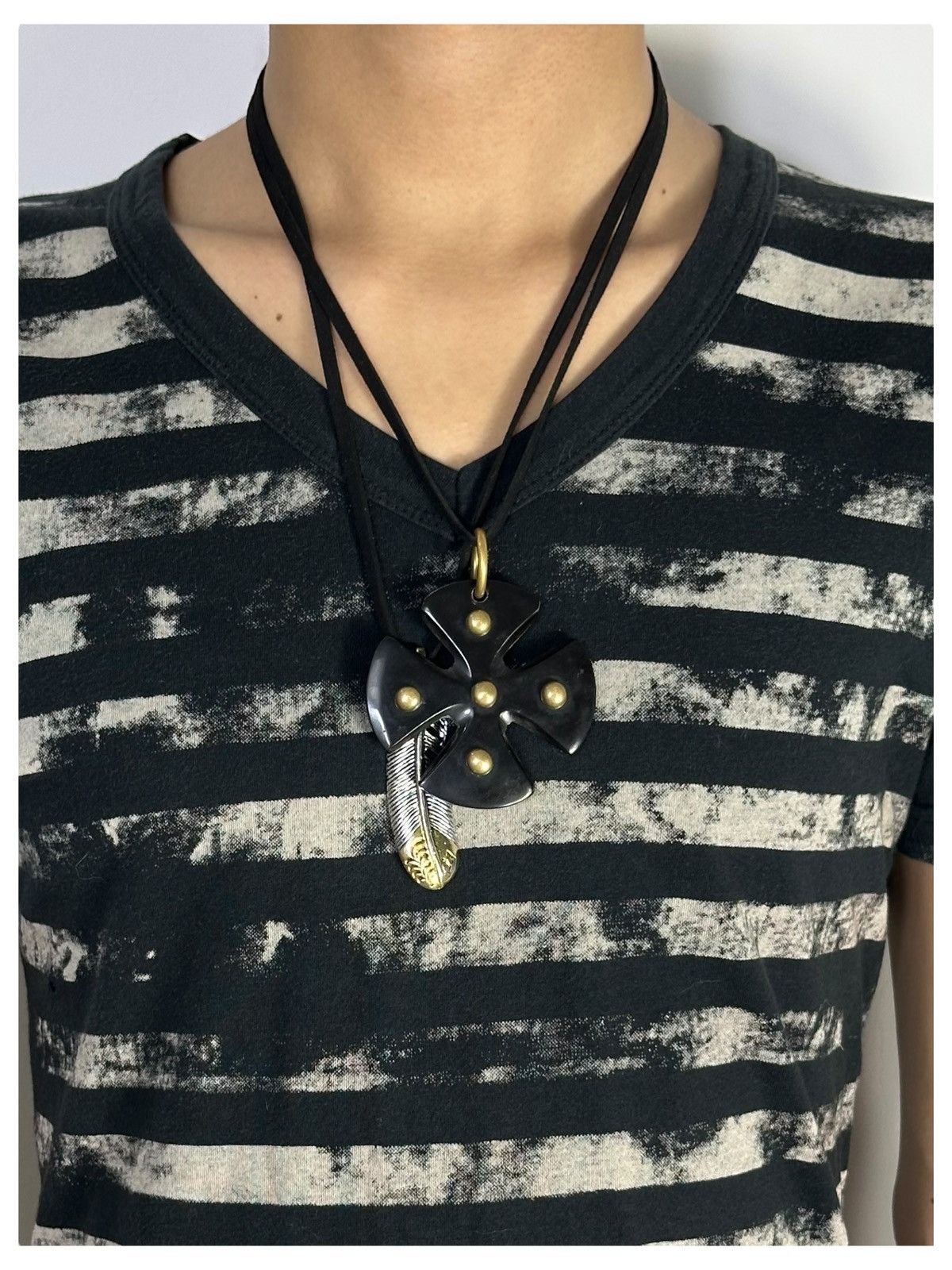 Designer × Jewelry 2013 ASHLEY PITTMAN DARK HORN MALTESE CROSS PENDANT Size ONE SIZE - 1 Thumbnail