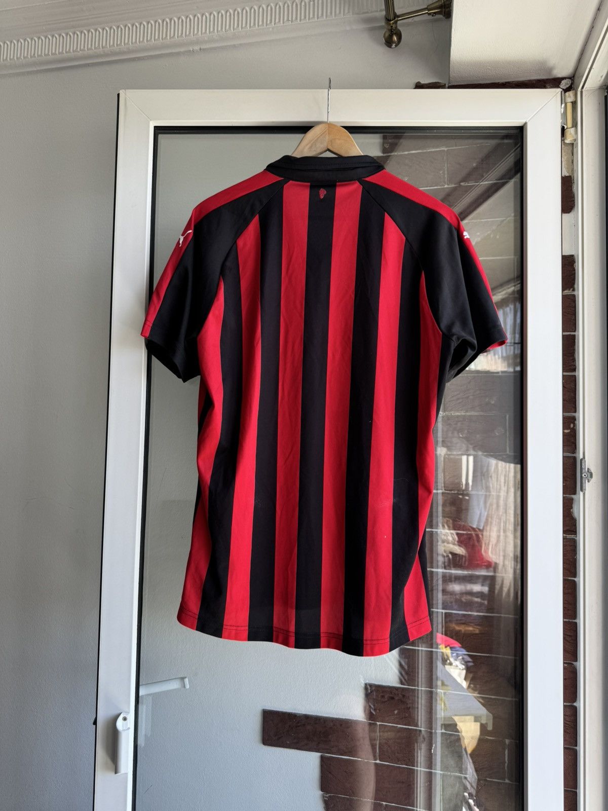 Puma Puma Ac Milan 2018/19 Home Jersey Size US M / EU 48-50 / 2 - 13 Thumbnail