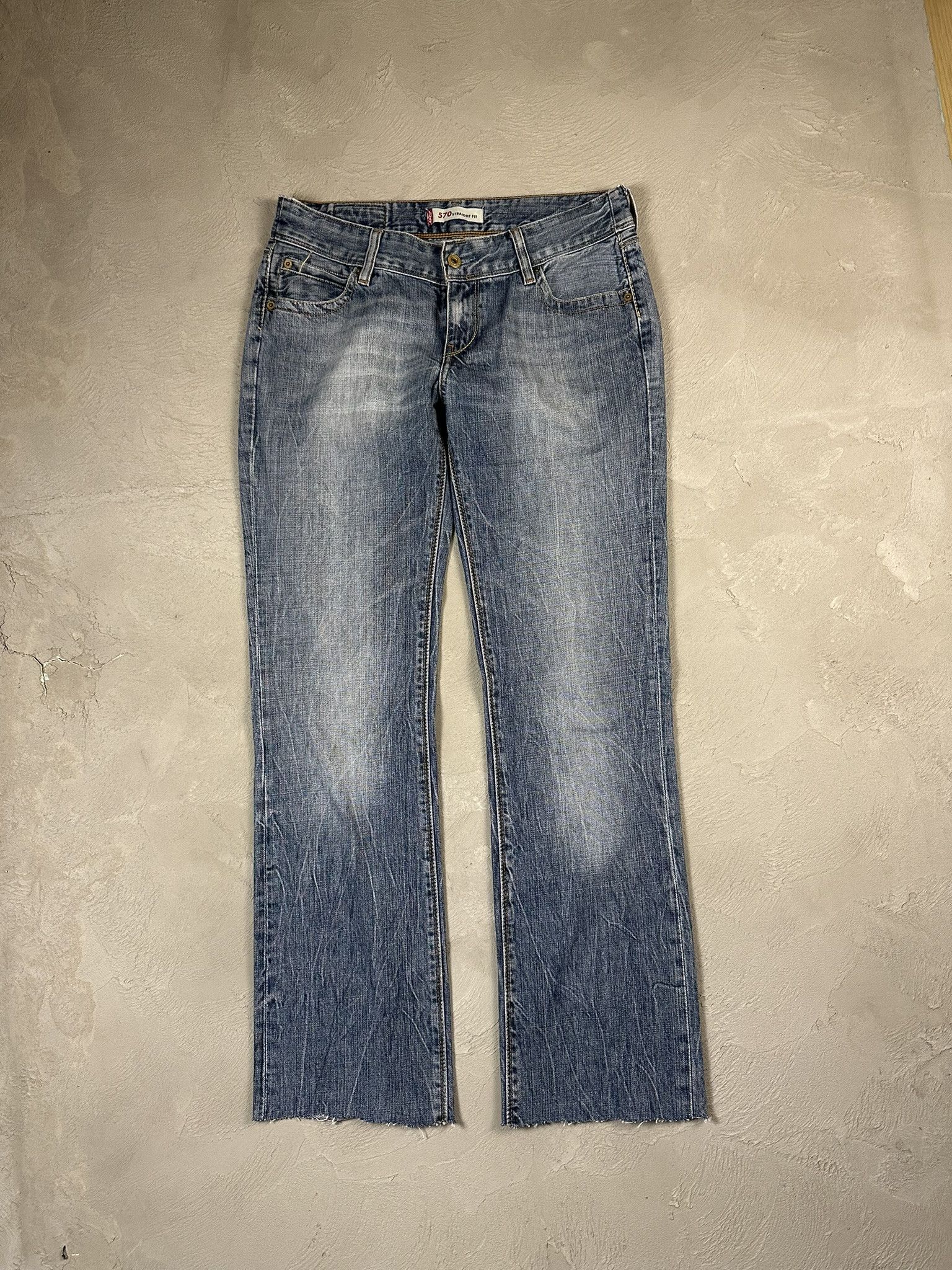 Levi's Vintage Levi's 570 Faded Straight Denim Pants Size US 32 / EU 48 - 1 Thumbnail
