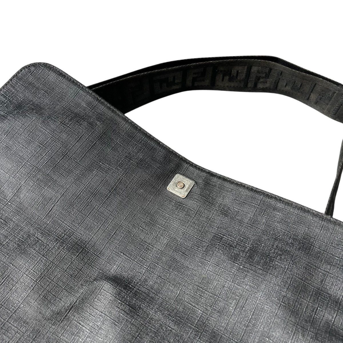 Fendi Fendi Monogram Leather Messenger Bag Size ONE SIZE - 6 Thumbnail