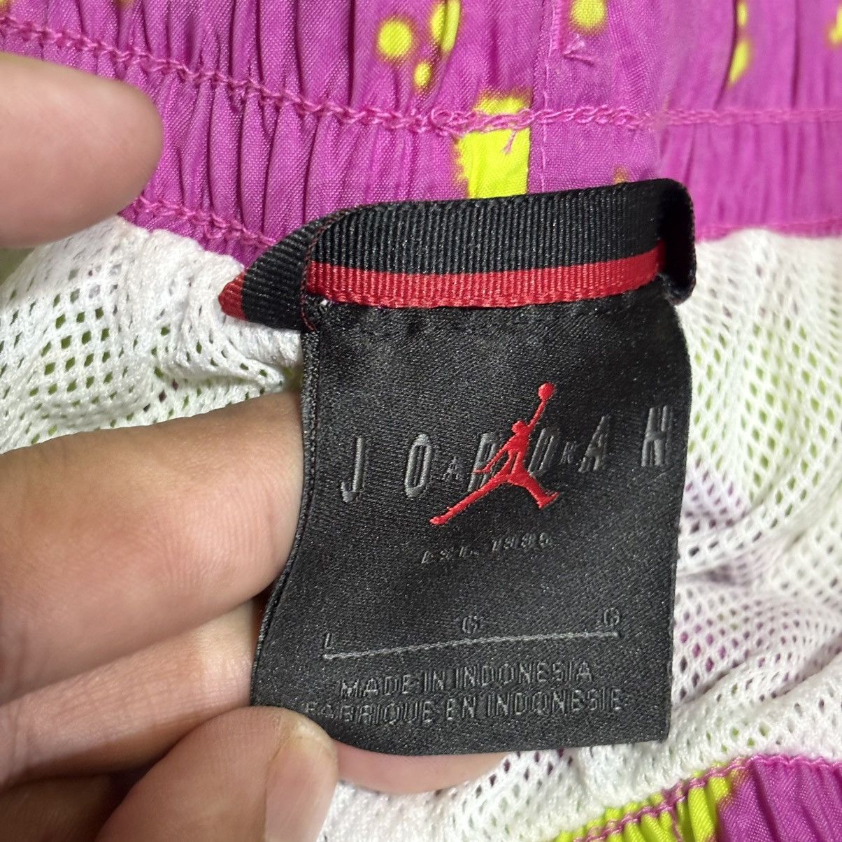 Jordan Brand Nike Air Jordan Jumpman Poolside Shorts (Size Large) Size US 34 / EU 50 - 3 Thumbnail