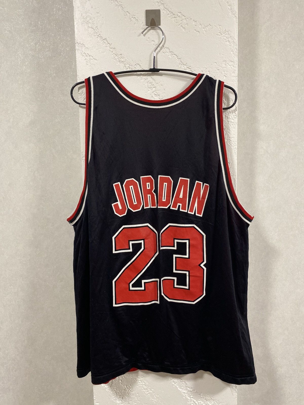 Champion Rare Champion Chicago Bulls Reversible NBA Jersey 44/M Size US M / EU 48-50 / 2 - 12 Thumbnail