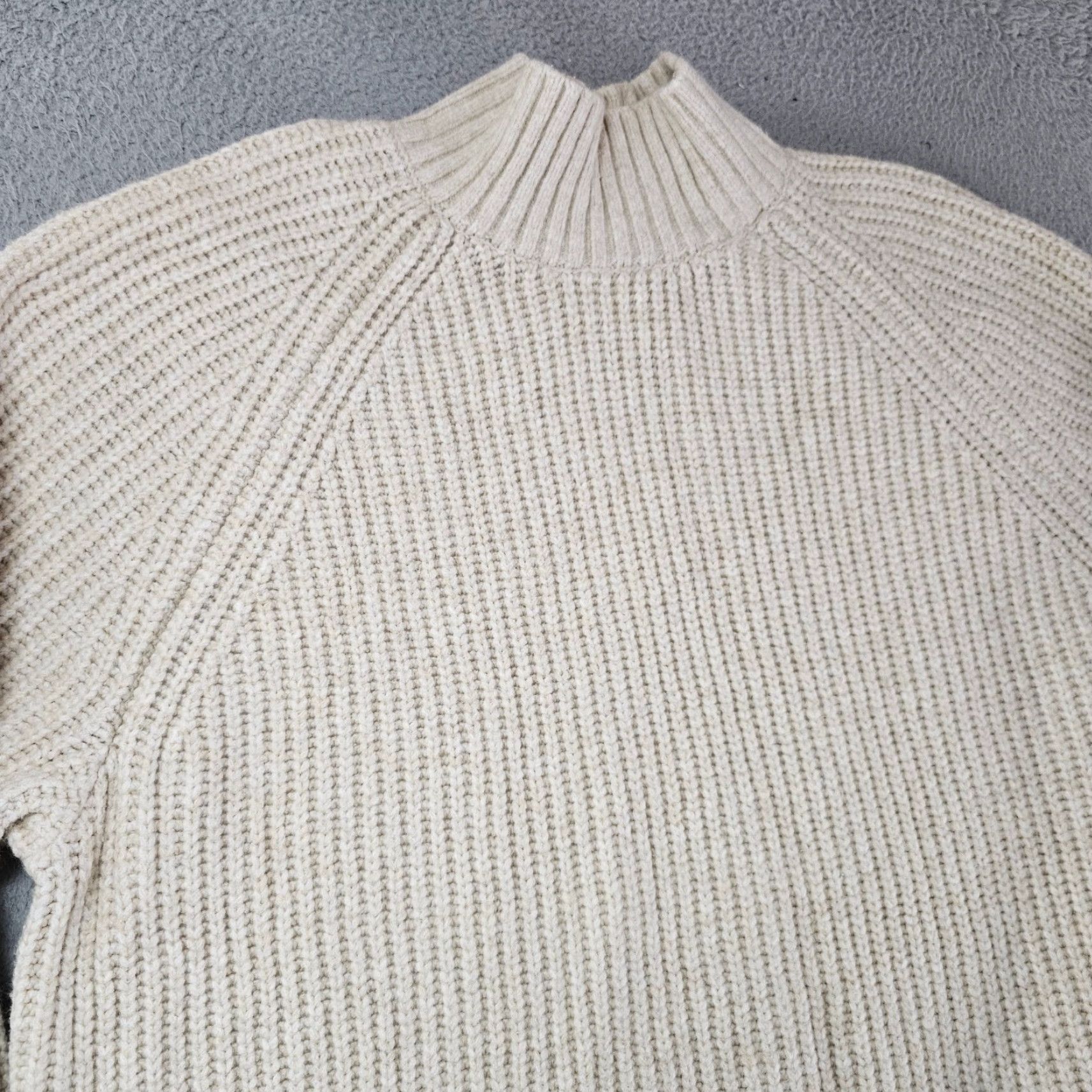 Abercrombie & Fitch Abercrombie & Fitch Womens Large Ribbed Boxy Turtle Neck Fisherman Soft Sweater Size L / US 10 / IT 46 - 2 Thumbnail