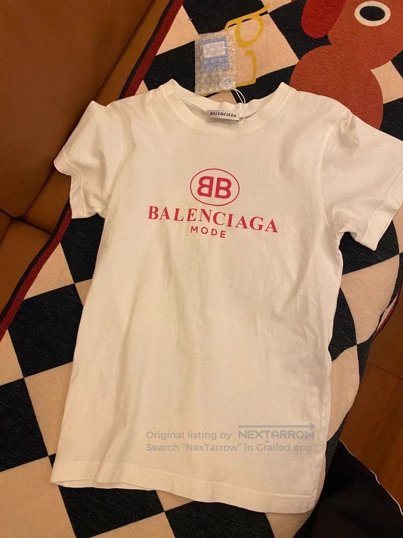 Balenciaga Balenciaga Short Sleeve Size XS / US 0-2 / IT 36-38 - 1 Thumbnail