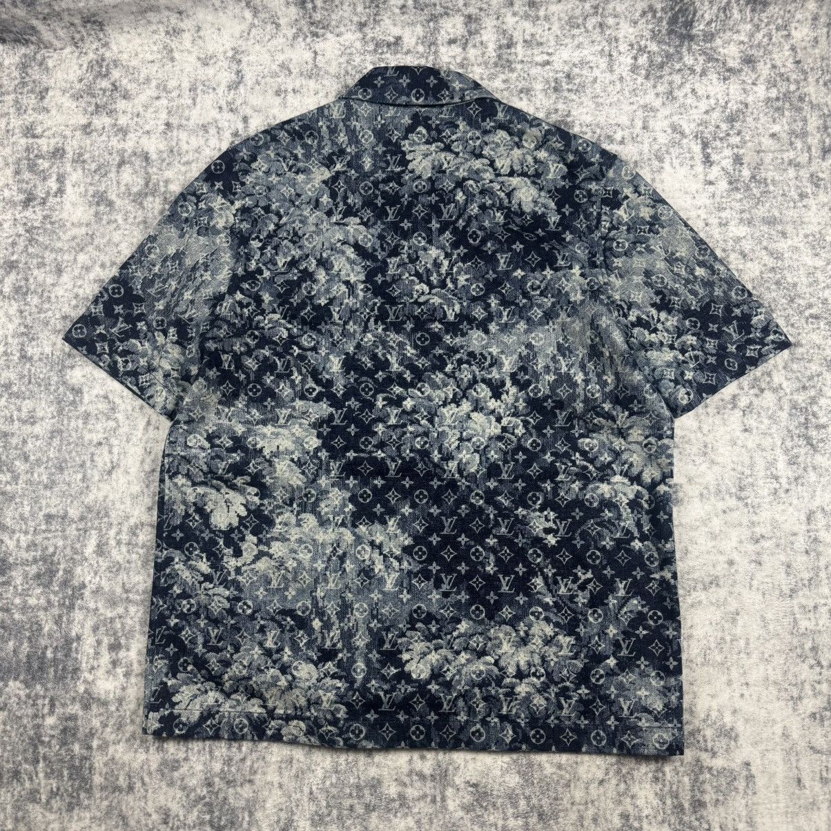 Louis Vuitton Louis Vuitton Tapestry Denim Monogram ‘Blue’ Button Up Shirt Size US XL / EU 56 / 4 - 5 Thumbnail