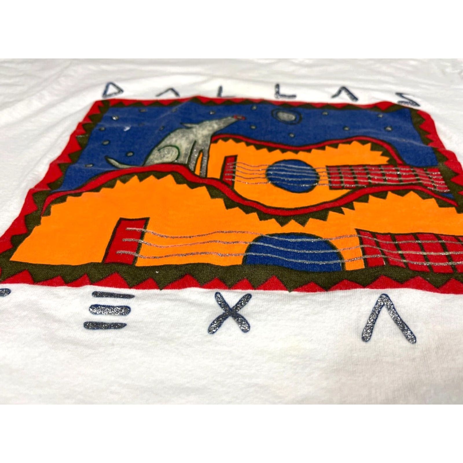 Fruit Of The Loom VINTAGE Dallas Texas Graphic T-Shirt Unisex Adults L White Cotton 90s Fruit of the Loom Made in USA Crew Neck Short Sleeve 1990s Graphic Print Size US L / EU 52-54 / 3 - 4 Thumbnail