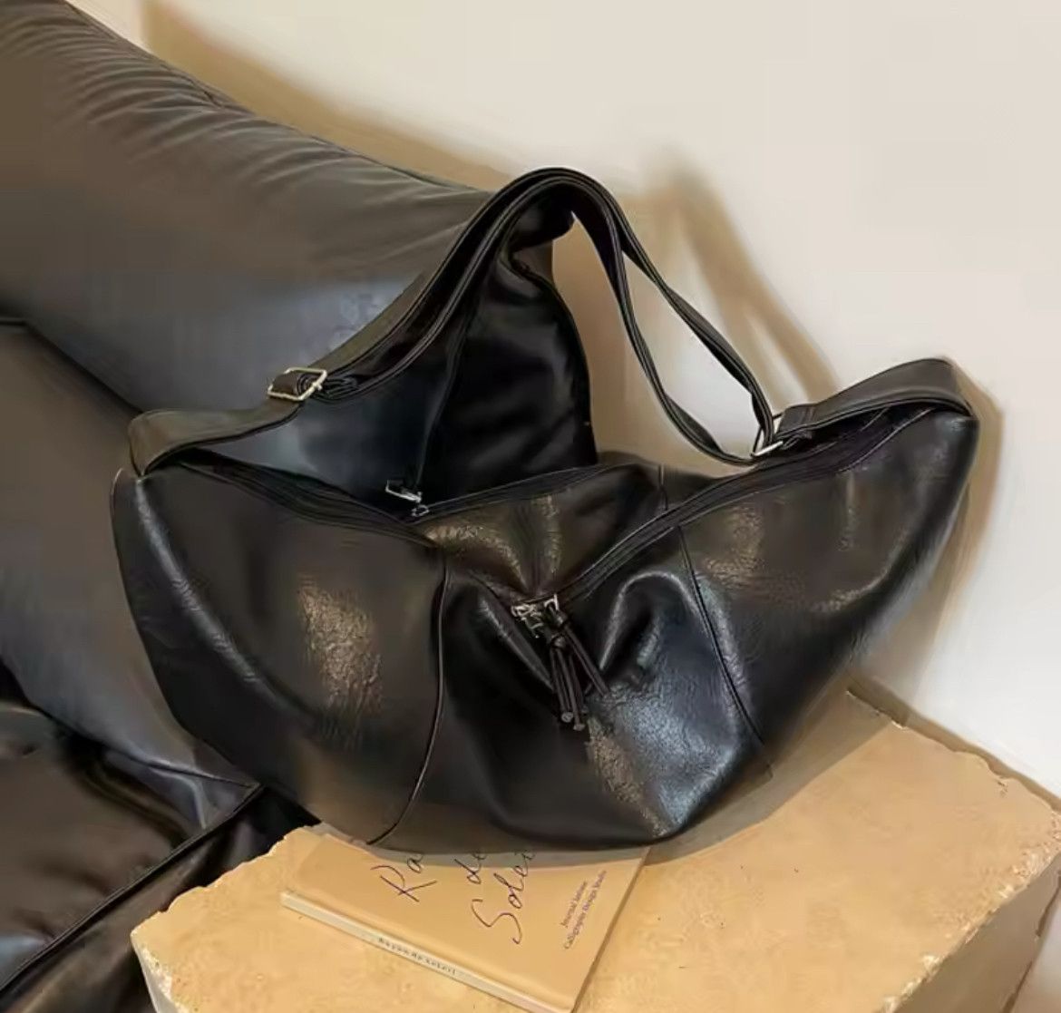 Vintage Vintage Large Capasity Soft Pu Leather Crossbody Bag Size ONE SIZE - 6 Thumbnail