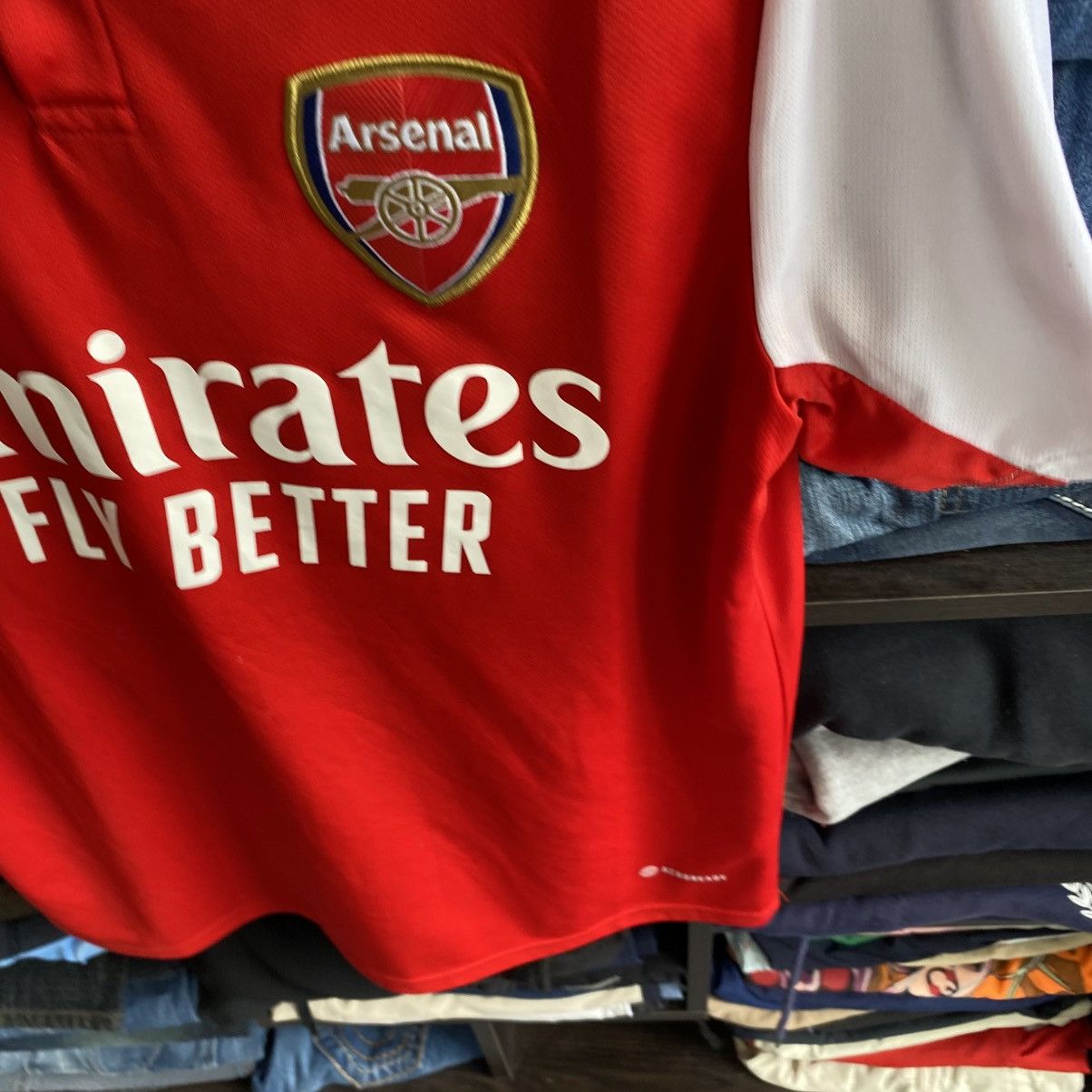 Adidas Mens Adidas Arcenal Emirates 2022 home soccer jersey Size US M / EU 48-50 / 2 - 7 Thumbnail
