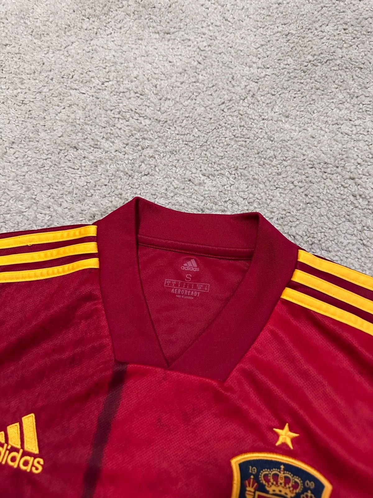 Adidas SPAIN 2019/2020 HOME FOOTBALL SHIRT JERSEY ADIDAS SIZE S Size US S / EU 44-46 / 1 - 4 Thumbnail