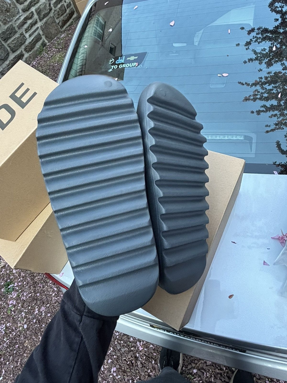 Yeezy adidas Yeezy Slide Slate Grey Size 13 ID2350 Size US 13 / EU 46 - 3 Thumbnail