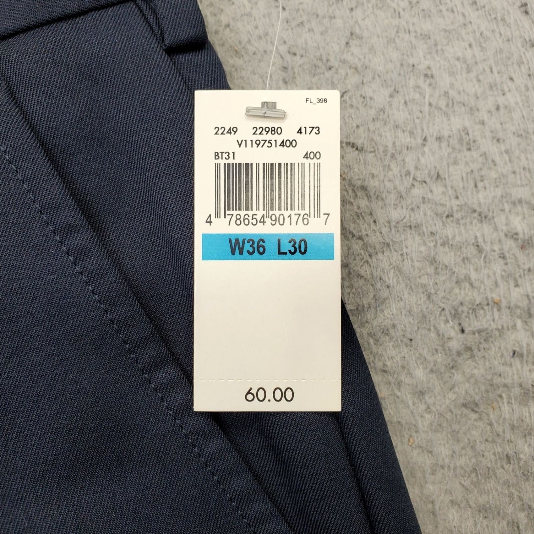 Van Heusen Van Heusen Traveler Pants Mens 36x30 Navy Premium Non-Iron Classic Straight Leg Pants Mens Size 36 Navy White? Size US 36 / EU 52 - 7 Thumbnail