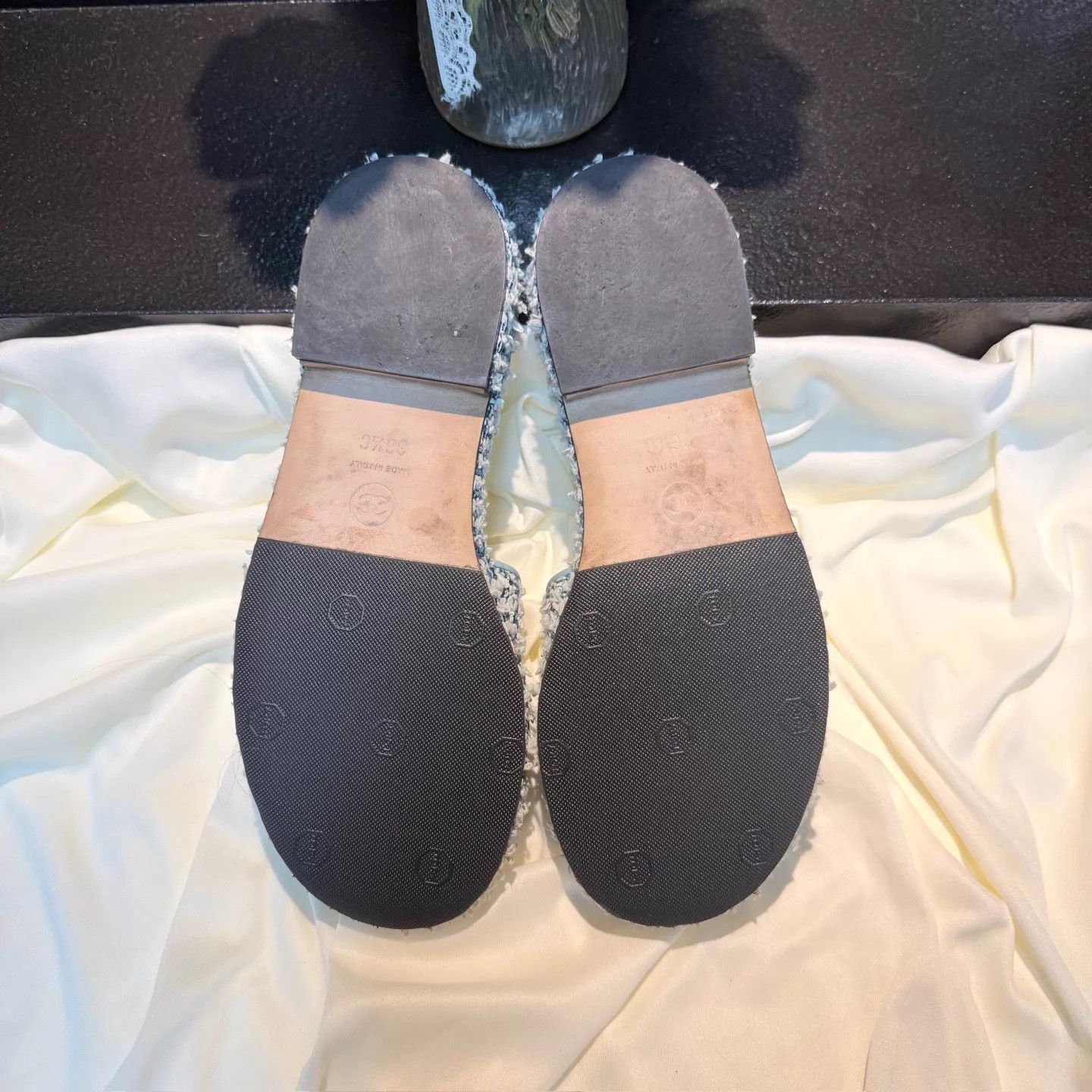 Chanel CHANEL Women's Tweed CC Slides 36.5 EU 99 New Size US 6 / IT 36 - 6 Thumbnail