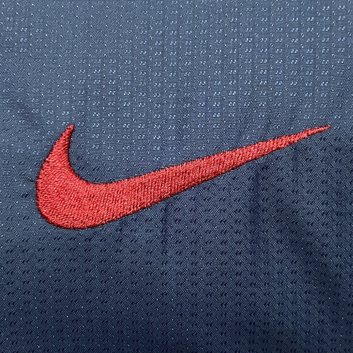 Vintage Vintage Brand Nike Big Logo Jacket 1990s Size US L / EU 52-54 / 3 - 10 Thumbnail
