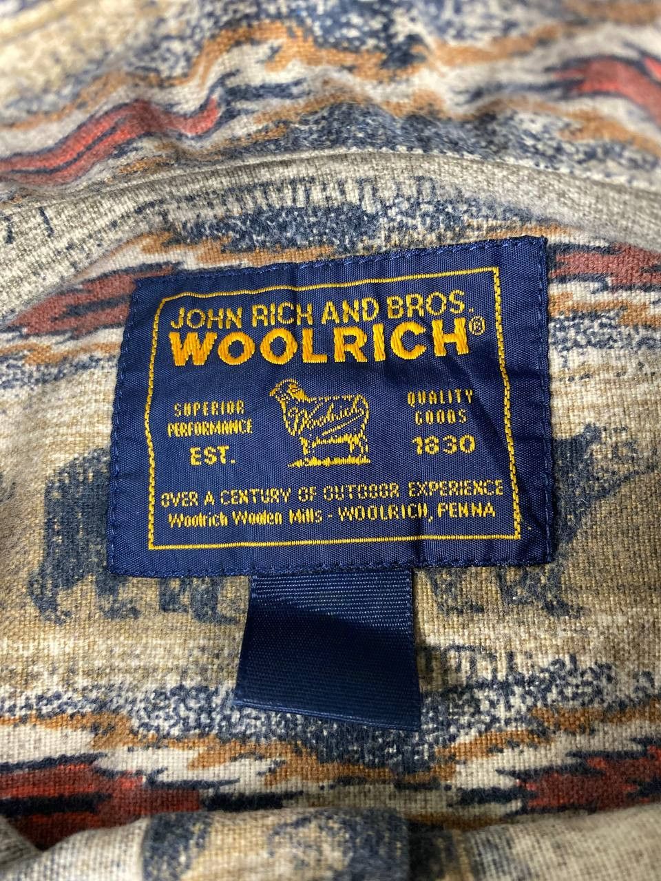 Woolrich Woolen Mills john rich & bros woolrich shirt navajo design Size US XL / EU 56 / 4 - 6 Thumbnail