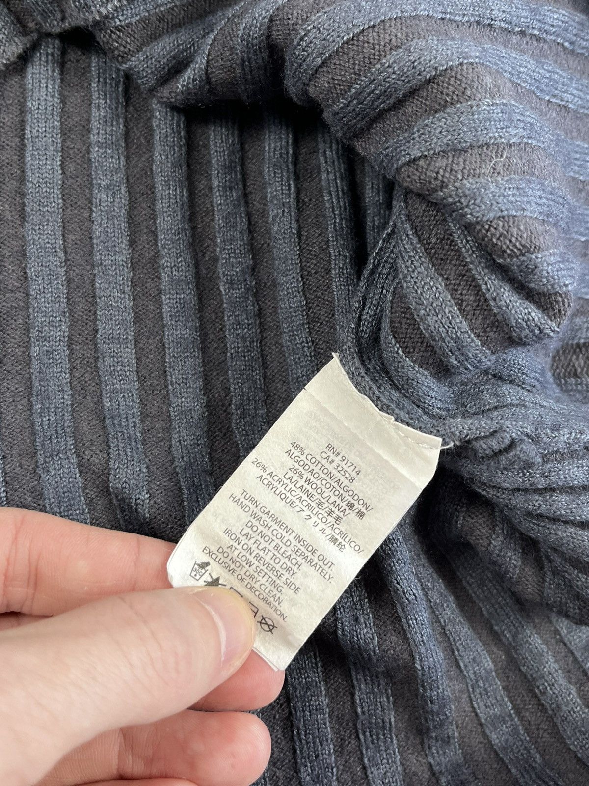 Armani Exchange Vintage Y2K Armani Exchange ribbed gradient hooded sweater L Size L / US 10 / IT 46 - 9 Thumbnail