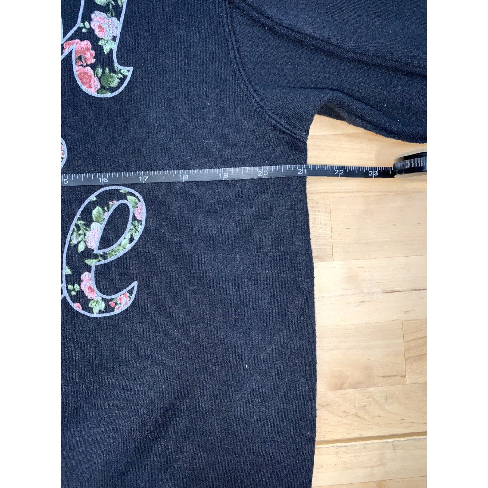 Vintage VINTAGE Freeze Sweater Black Size M Women Long Sleeve Pullover Graphic C'est La Vie Size M / US 6-8 / IT 42-44 - 5 Thumbnail