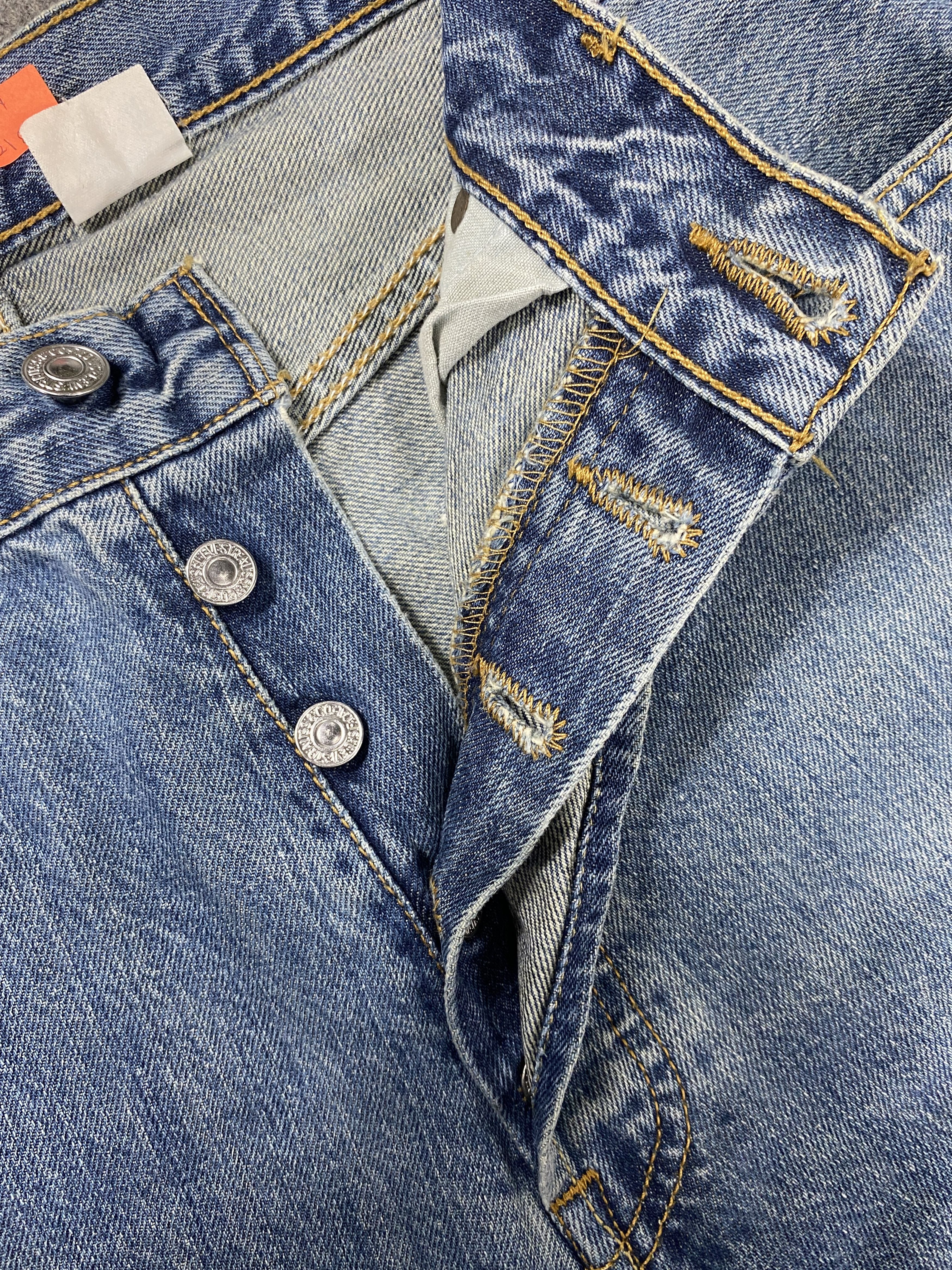 Japanese Brand Blue Wash Vintage Levi's 501 Jeans 34x32 Denim -JN2218 Size US 34 / EU 50 - 7 Thumbnail