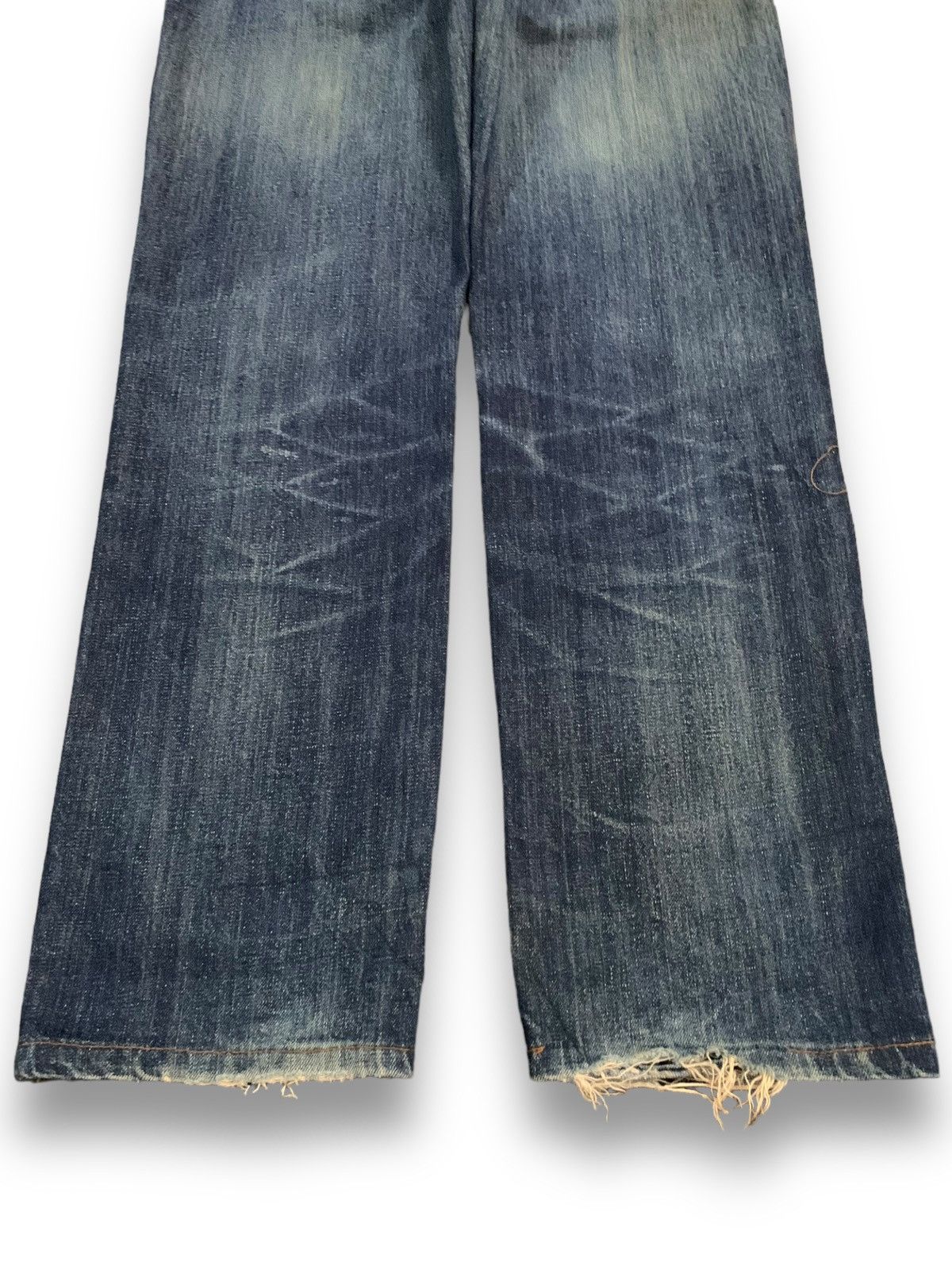 Levi's Vintage 90s Levis 502 Blue Wash Relaxed Fit Ripped Jeans Size US 30 / EU 46 - 14 Thumbnail