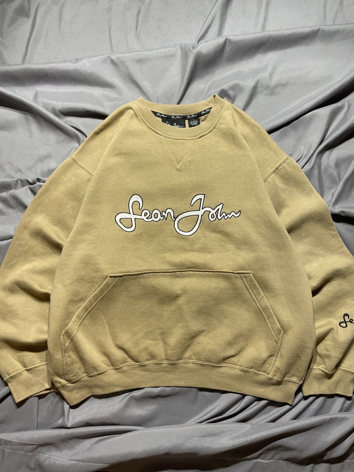 Store vintage 90s sean john sweatshirt