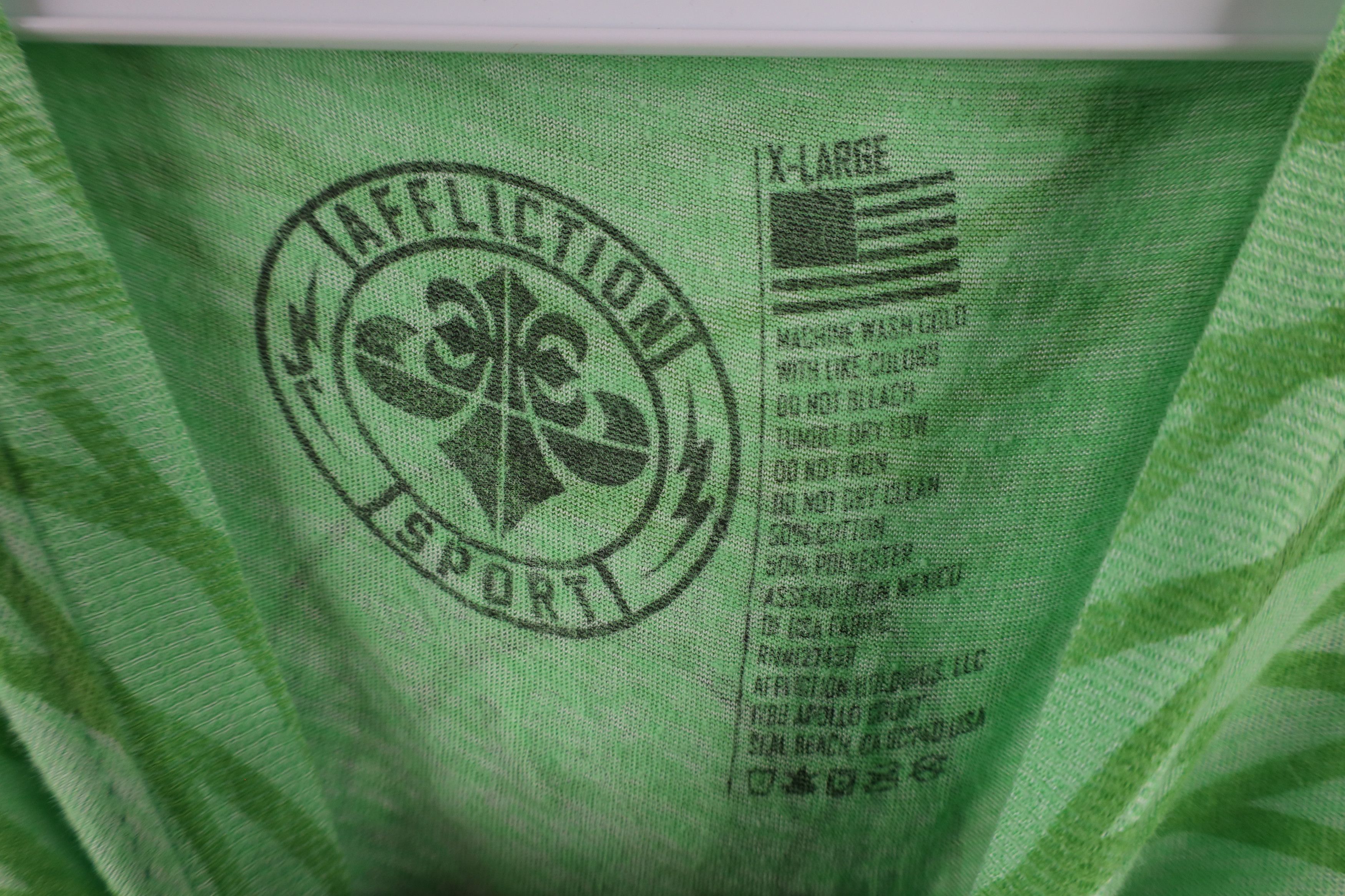 Affliction × Vintage Vintage Affliction de Lis Tribal MMA UFC Fighting T-Shirt Size US XL / EU 56 / 4 - 9 Thumbnail