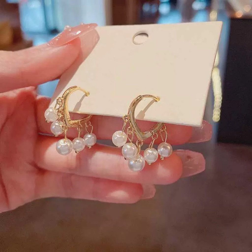 Other Elegant White Pearl Tassel Dangle Drop Earrings for Women Size ONE SIZE - 3 Thumbnail