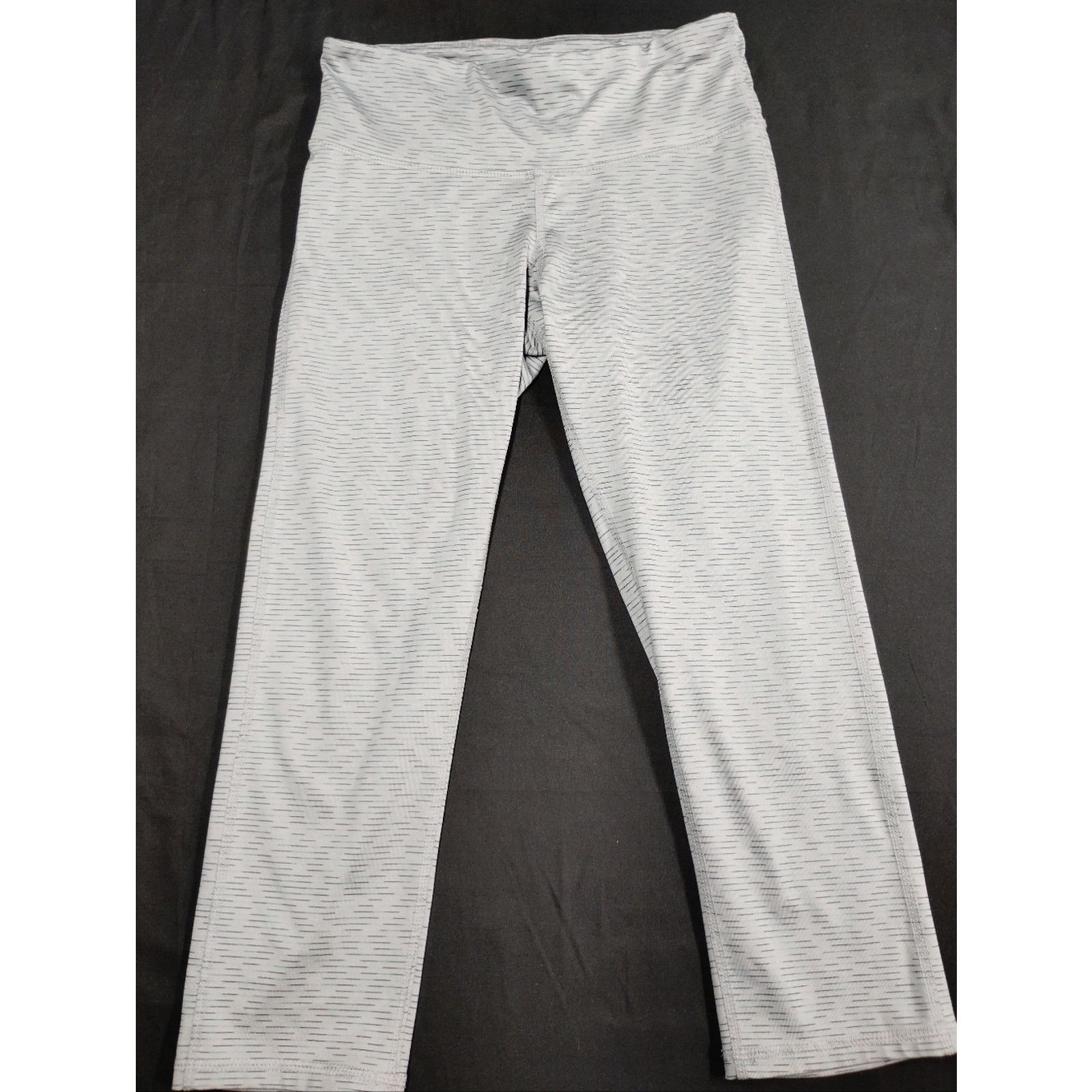 Champion Champion Light Gray Leggings with Subtle Heathered Stripe Size 24" / US 00 / IT 34 - 1 Thumbnail