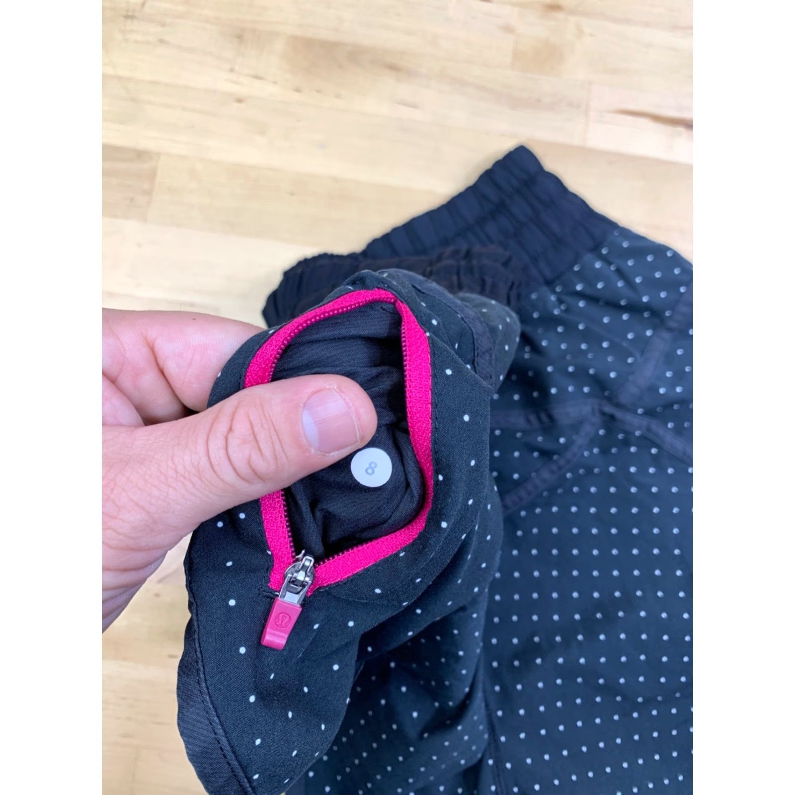 Lululemon Lululemon Running Shorts Womens 8 Black Polka dot 4" Inseam 12515 Size 30" / US 8 / IT 44 - 5 Thumbnail