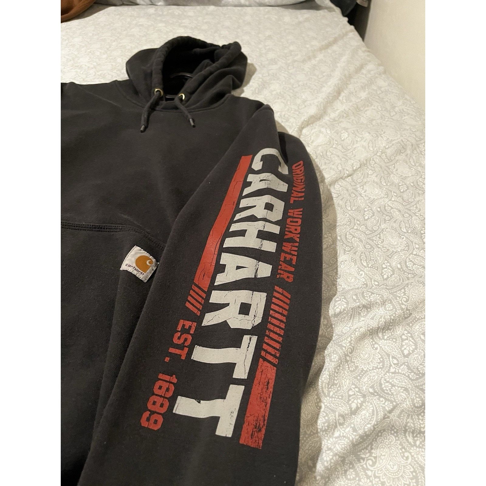 Carhartt Carhartt Hoodie Men’s Small Black Faded Original Fit Size US S / EU 44-46 / 1 - 6 Thumbnail