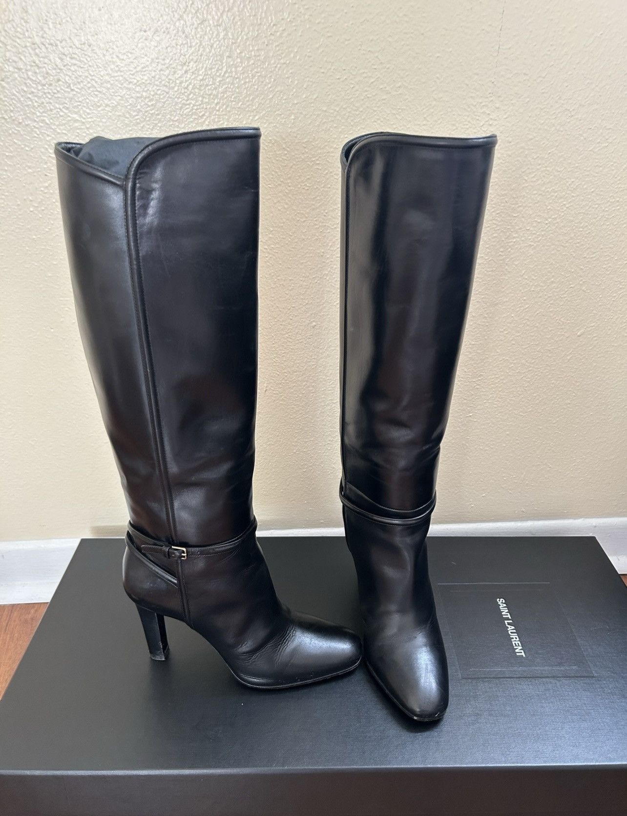 Yves Saint Laurent Saint Laurent Leather Boots Size US 7 / IT 37 - 4 Thumbnail